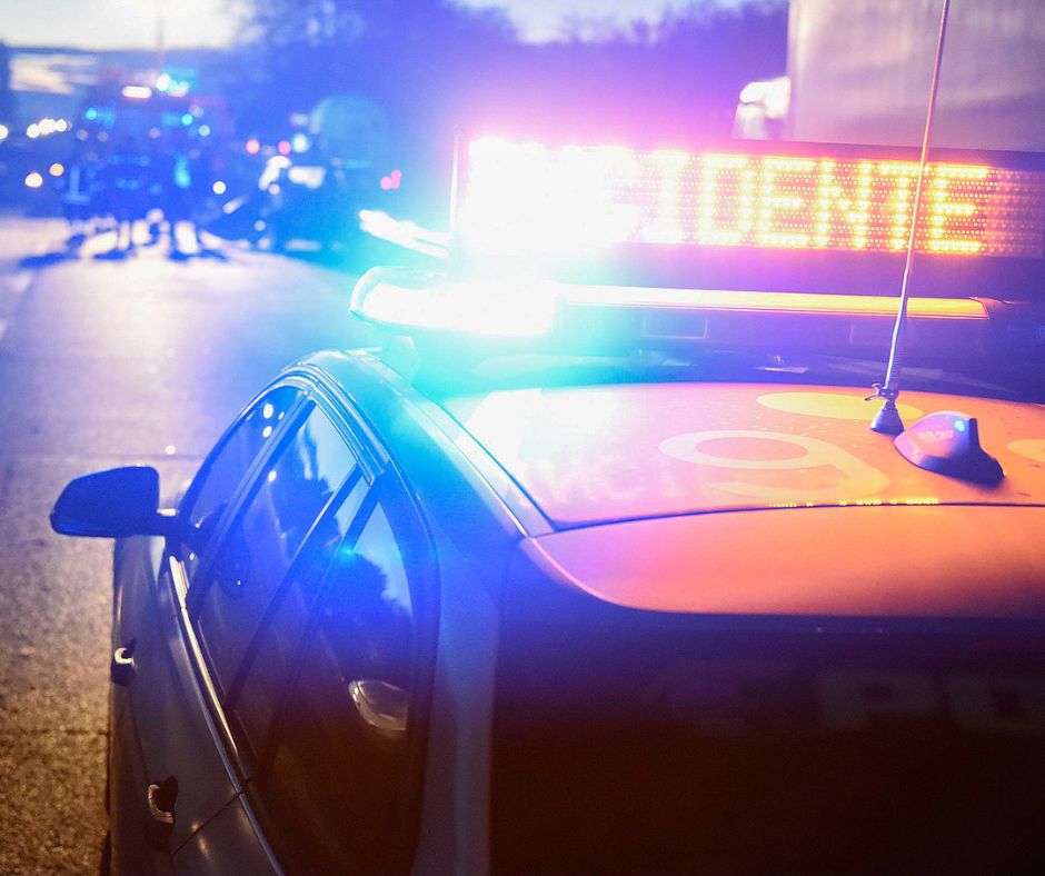 Scontro frontale sulla Sammartinese: due feriti gravi, strada chiusa per ore