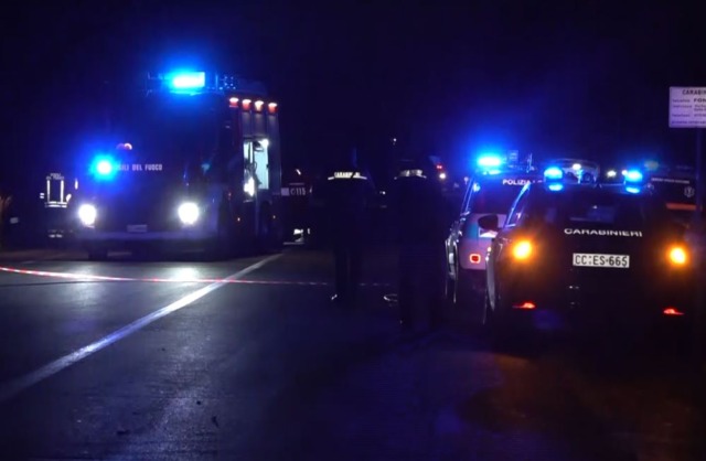 Scontro tra due auto sulla Cassia Sud: feriti e ipotesi di gara clandestina