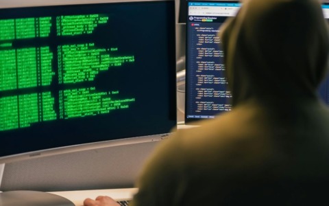 Dirottamento di bonifico bancario: sentenza per un 63enne