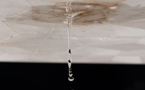 Disagi idrici in istituto scolastico: infanzia ed elementari sospendono le attività