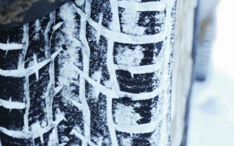 Scatta l’obbligo invernale sulle strade del Lazio: catene o gomme termiche fino ad aprile