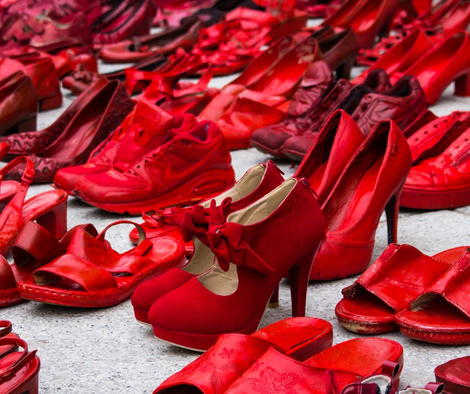 Violenza sulle donne, l’impegno continua