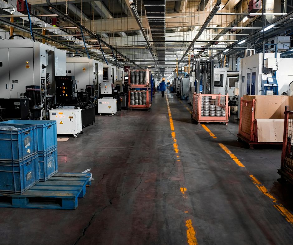 Confindustria ceramica lancia l’allarme: necessari aiuti urgenti per evitare crisi come nel settore automotive