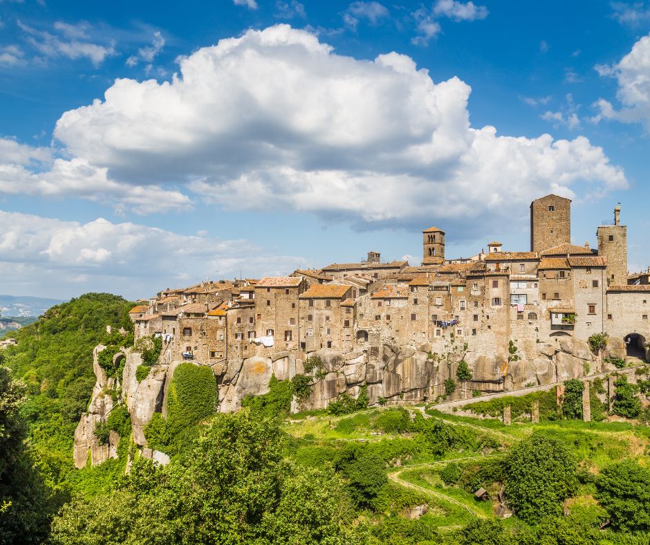 Vitorchiano celebra il natale con il friendly village nel borgo sospeso