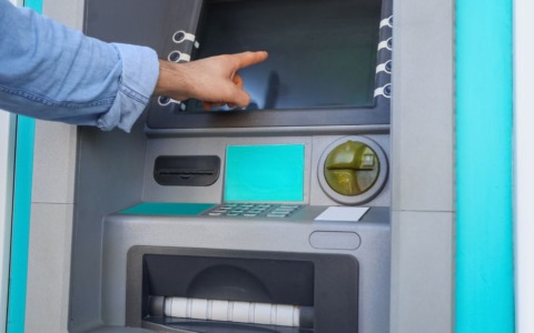 Fallito tentativo di furto al bancomat delle poste a Graffignano: banda in fuga a mani vuote