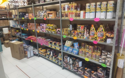 Sequestrati 3 quintali di articoli pirotecnici