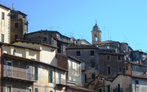 Zuffa tra donne a Vignanello: coinvolte madre, figlia e un’altra persona