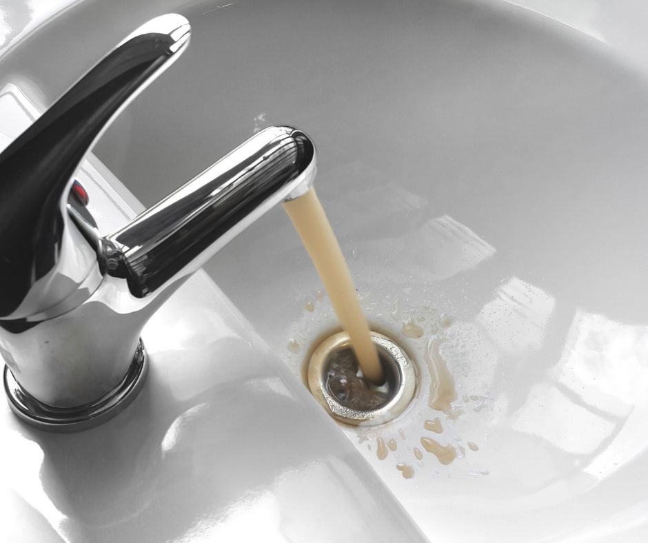 Acqua torbida a viterbo est: disagi da santa barbara all’ellera a causa del maltempo