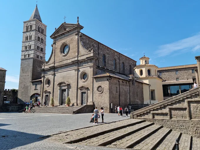 Analisi tecnologiche al duomo di Viterbo preludono al restauro del pavimento cosmatesco