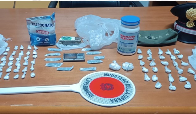 Arrestato un uomo dai Carabinieri per spaccio di droga