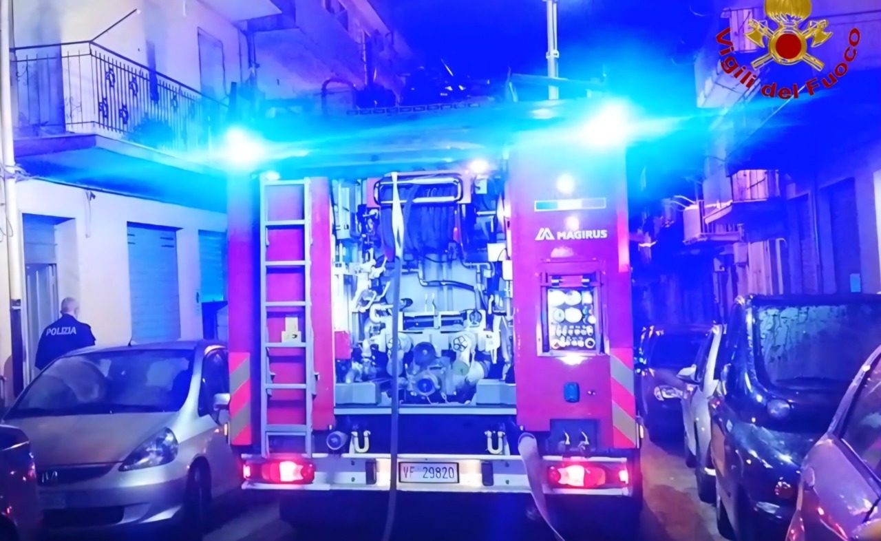 Bomba carta esplode in pieno centro storico