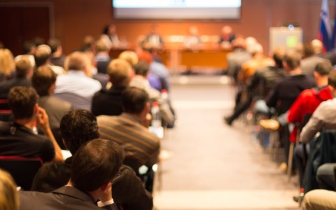 Referendum sulla giustizia: avvocati e magistrati si confrontano al teatro San Leonardo